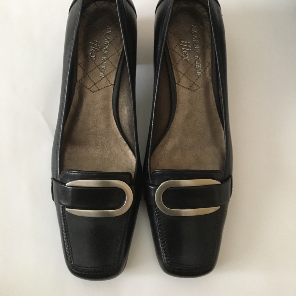 AK Anne Klein iflex 1.25” heel pumps/flats sz 6.5